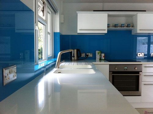 kinh op bep dep e1510028022650 - Kiếng ốp tường bếp đẹp giá rẻ tại TpHCM năm 2023