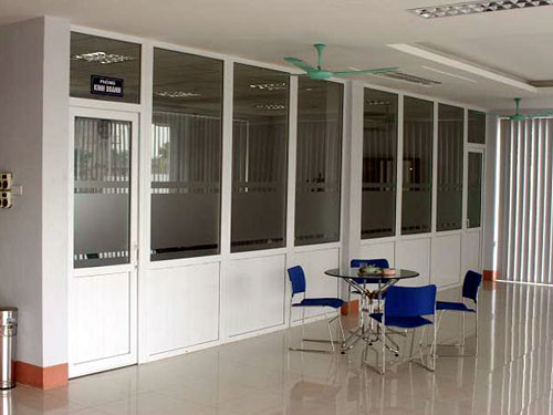 vach ngan nhom vp1 - Vách ngăn văn phòng MS001
