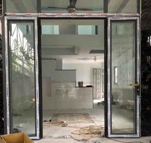 cua nhom xingfa bao nhieu tien - Cửa nhôm kính cường lực giá bao nhiêu tiền 1m2